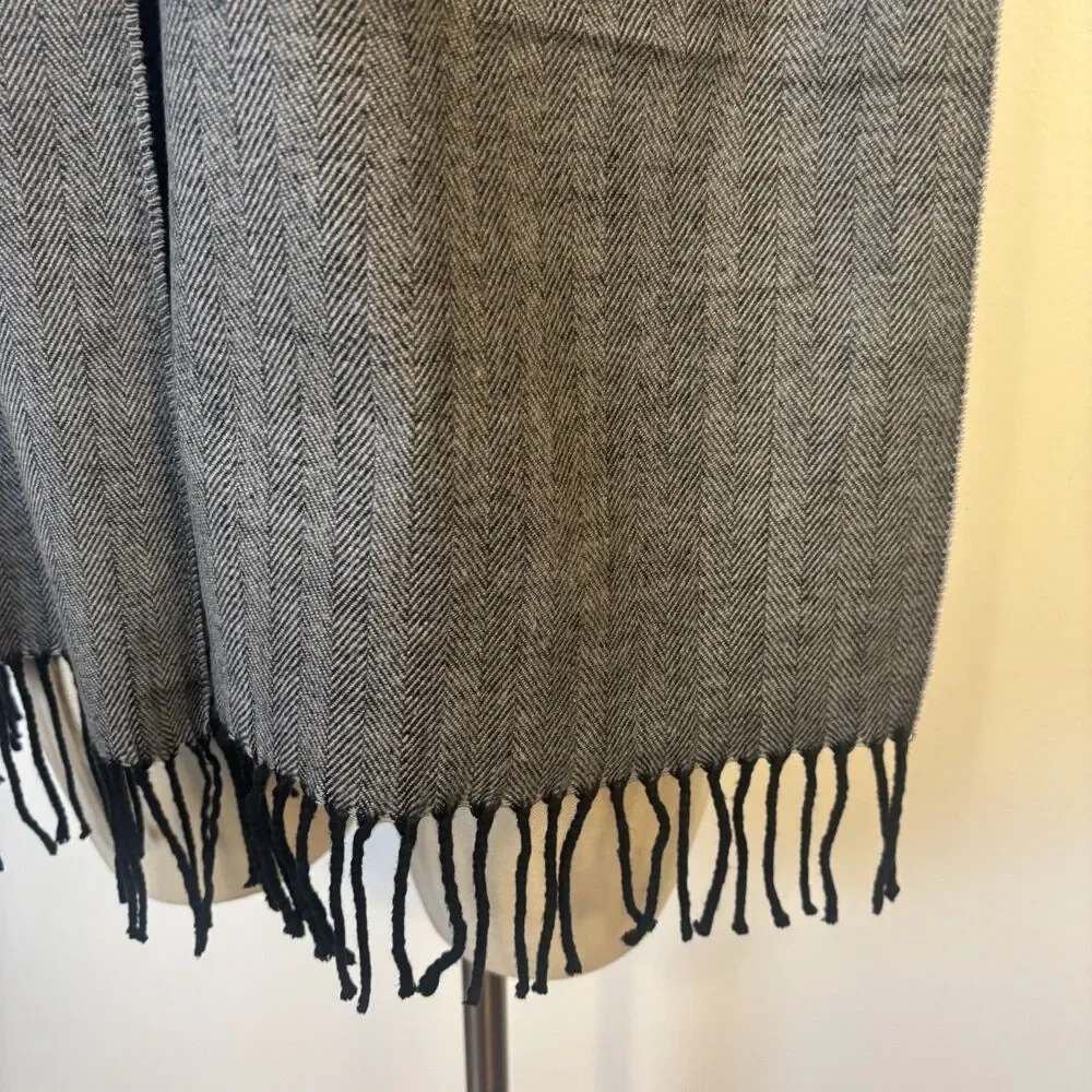 Italy Design Womens Scarf Rectangle Black Gray Cashmere Blend Fringe Hem